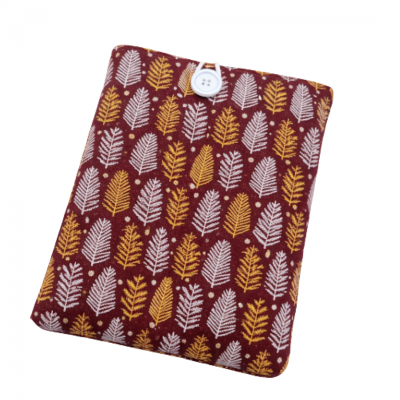 Copertina imbottita abeti bianchi e oro su sfondo rosso m - 24 x 18 cm