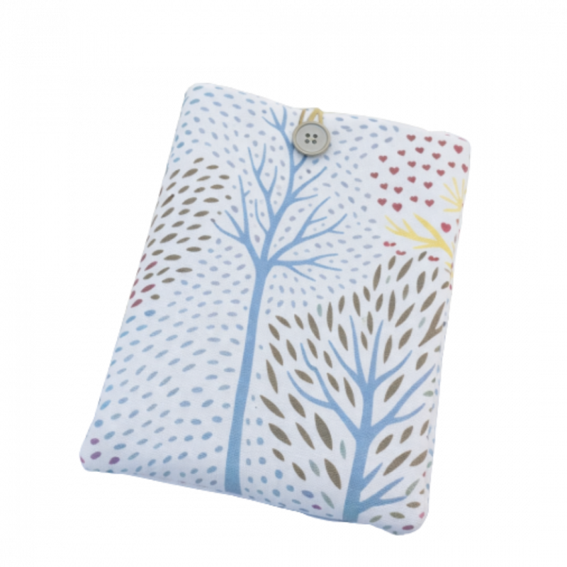 Copertina imbottita alberi su sfondo bianco m - 24 x 18 cm